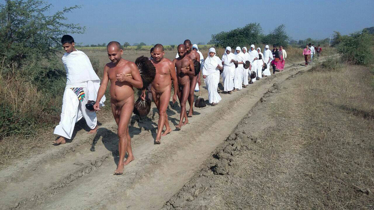 Daily Monastic Routine of Digambara Ascetics