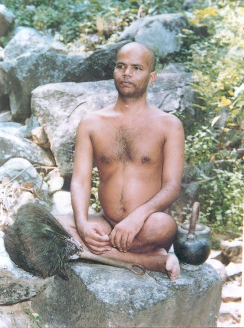 Muni Shri 108 Amit Sagar Ji Maharaj