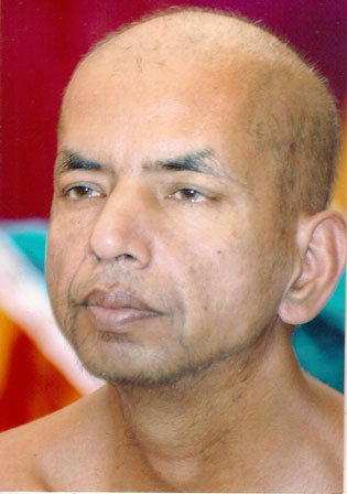 Muni Shri 108 Pratyaksh Sagar Ji Maharaj