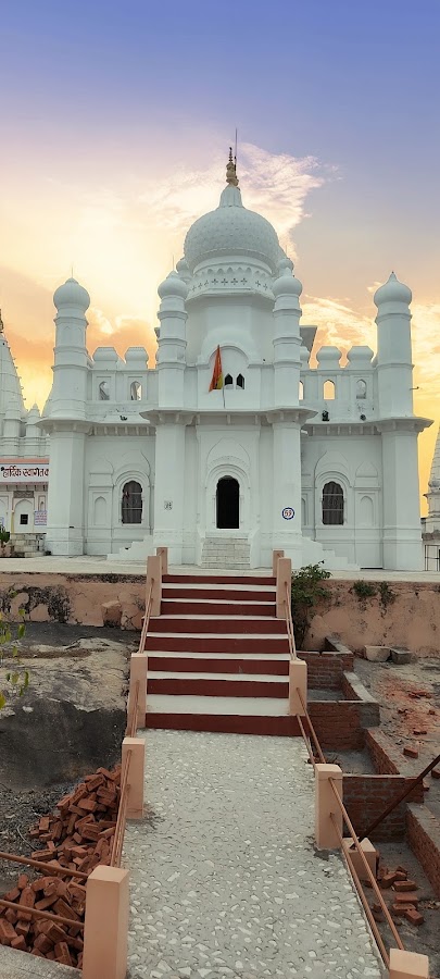 Sonagir chandraprabhu temple