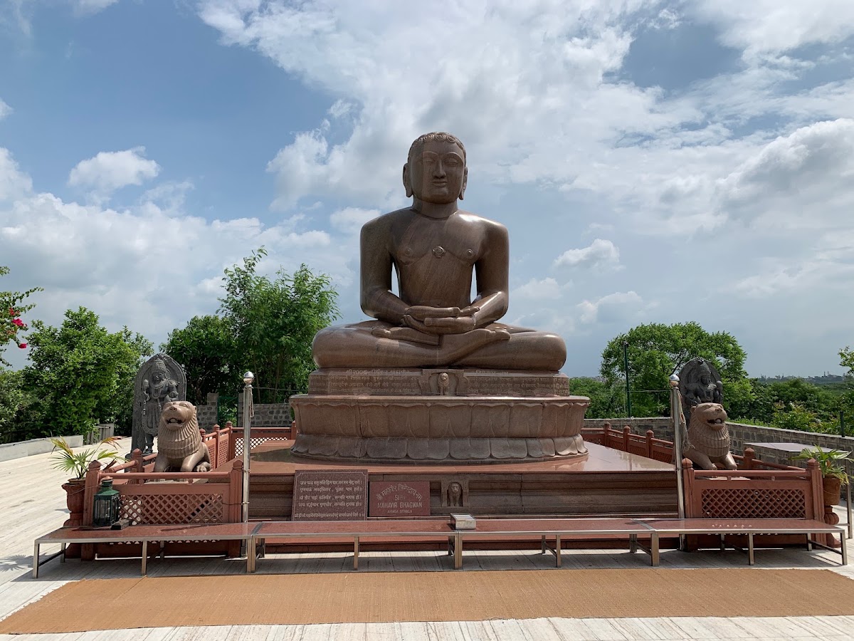 Sacred Darshan of Ahinsa Sthal - Moolnayak Bhagwan Mahavira