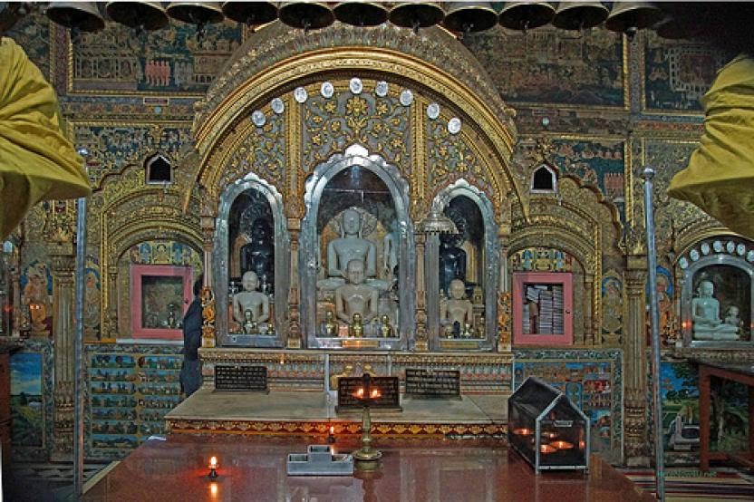Sacred Darshan of Shree Digamber Jain Mandir - Moolnayak Bhagwan Rishabhanatha (Adinath)